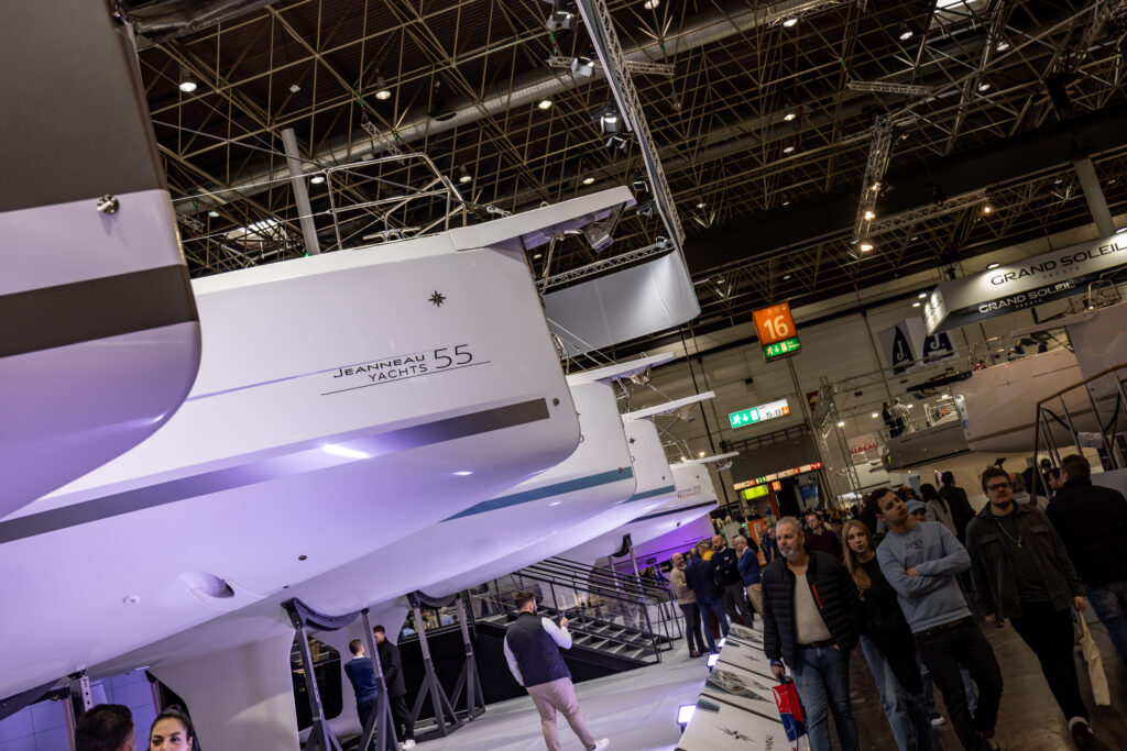 Boot Dusseldorf door Guy Fleury