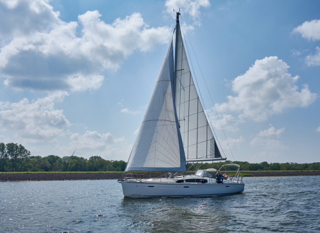Beneteau Oceanis 43